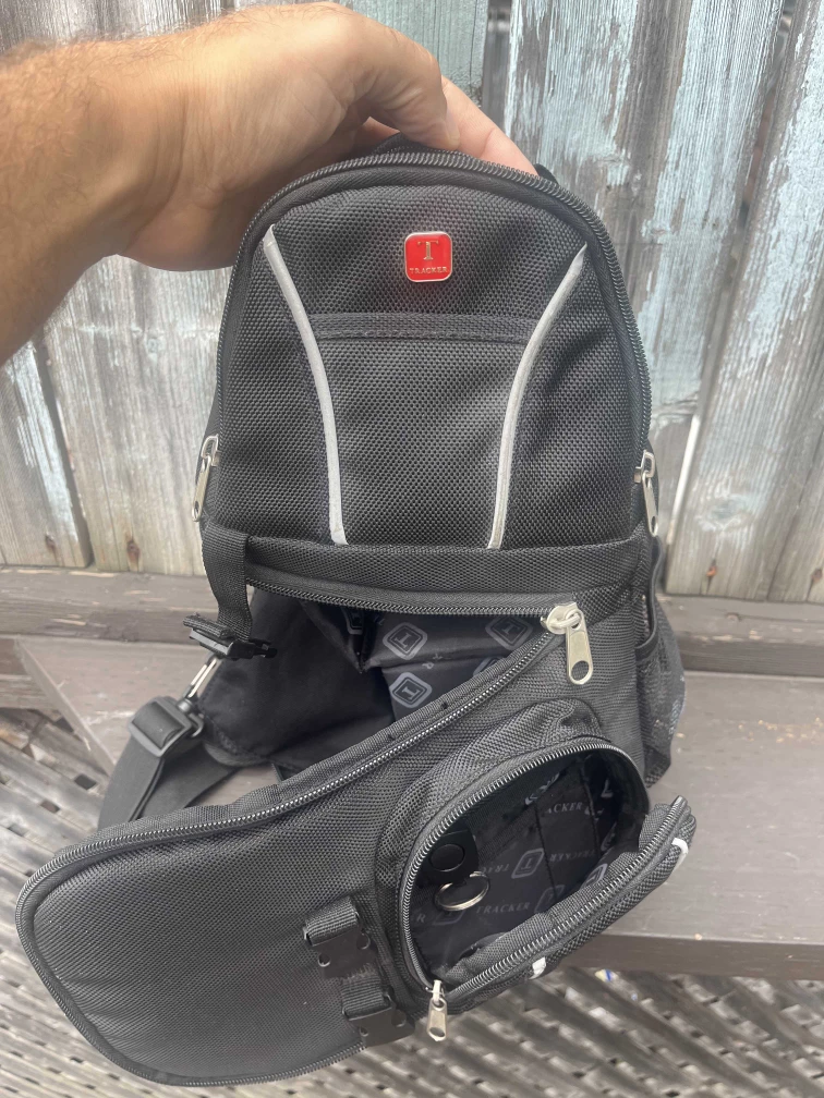 Black Bentley (Tracker) Camera Bag image indicator(2)