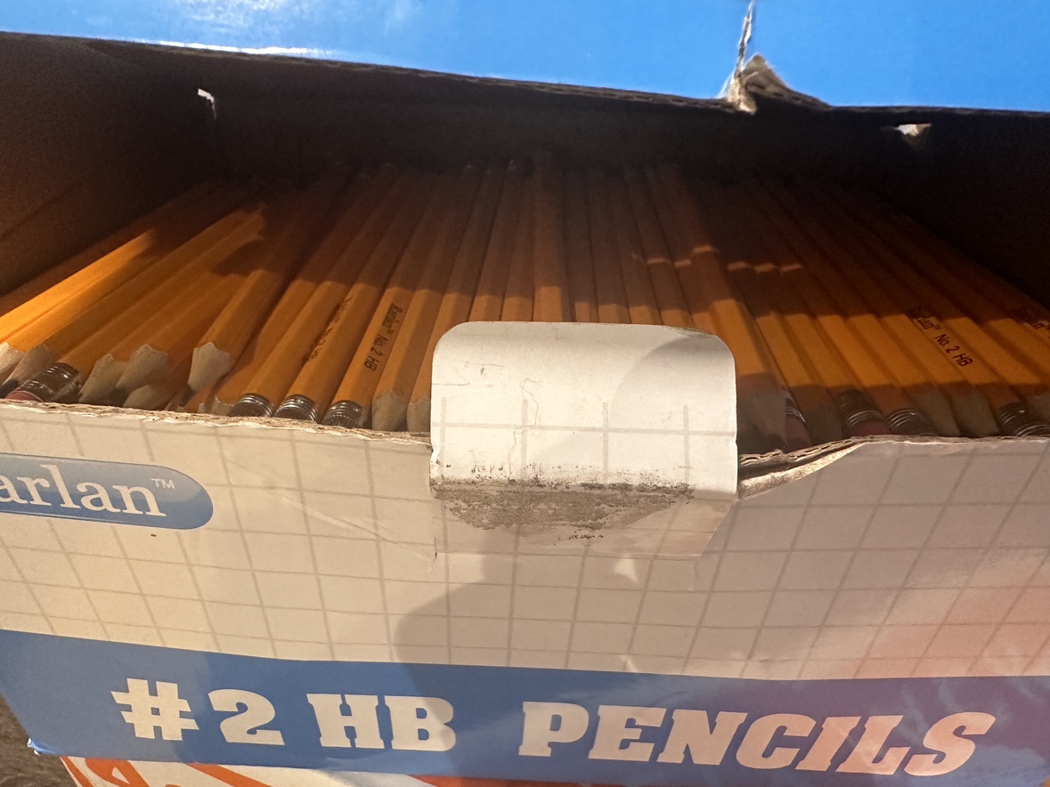 500pcs Box of #2 HB pencils - photo 2
