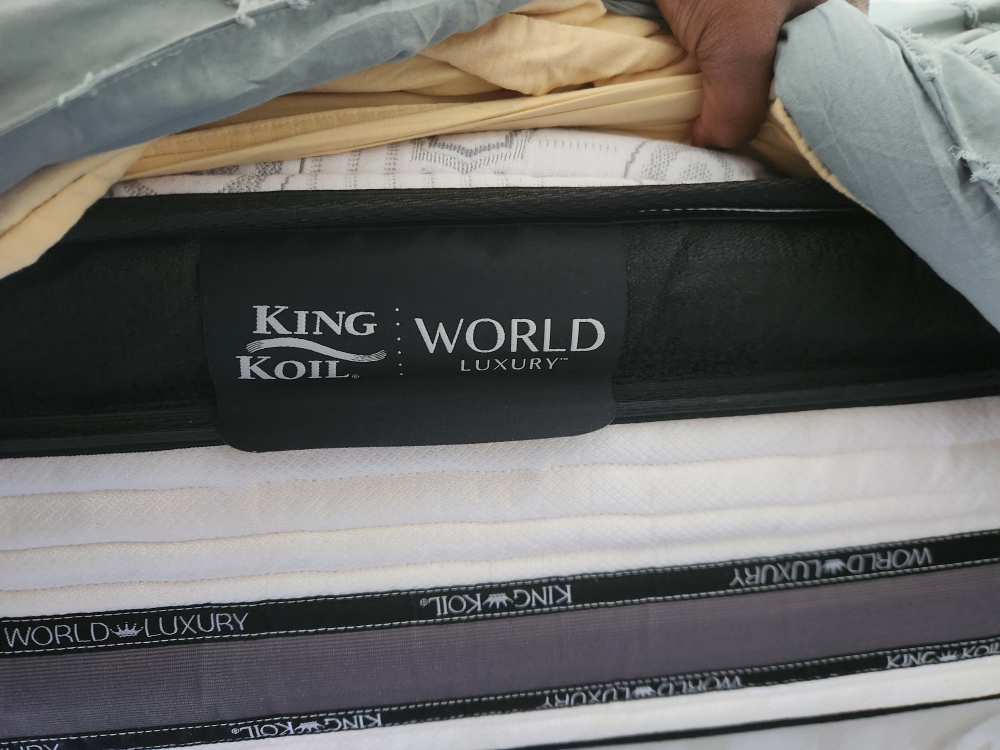 King bed and frame - photo 4