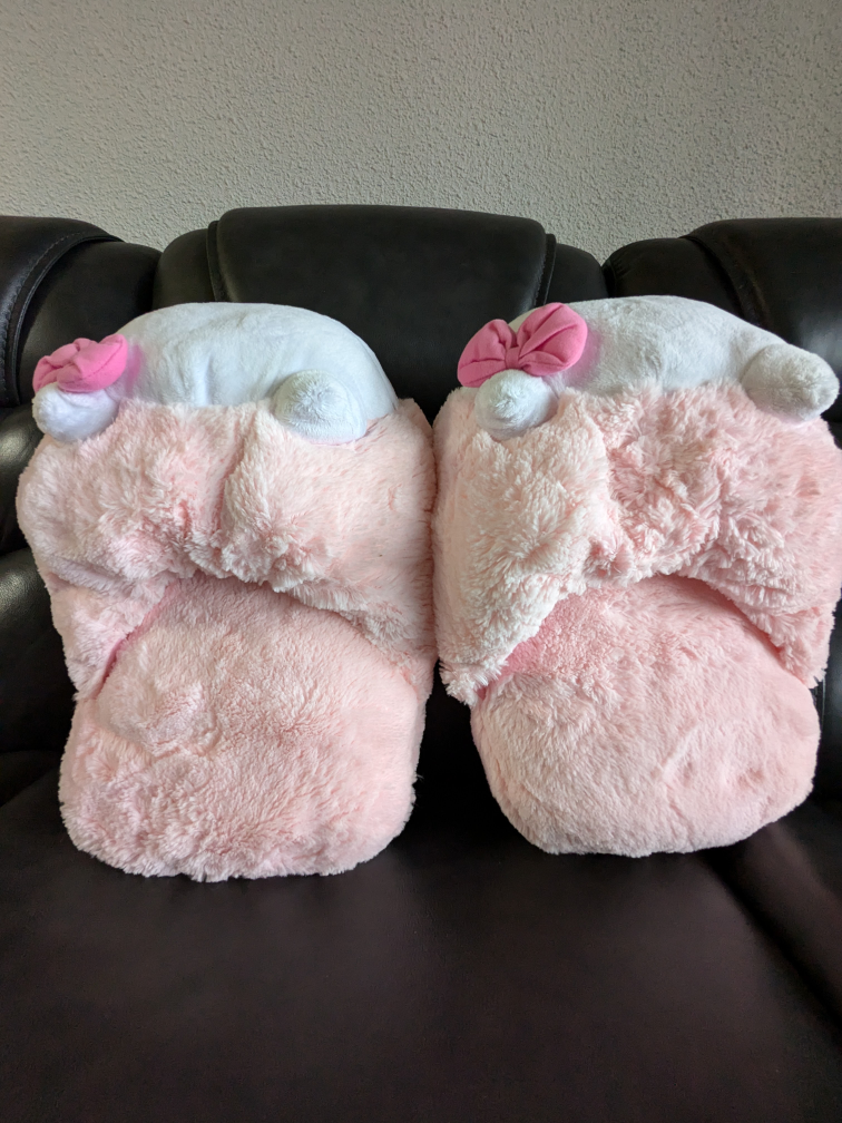 hello kitty slippers - photo 3