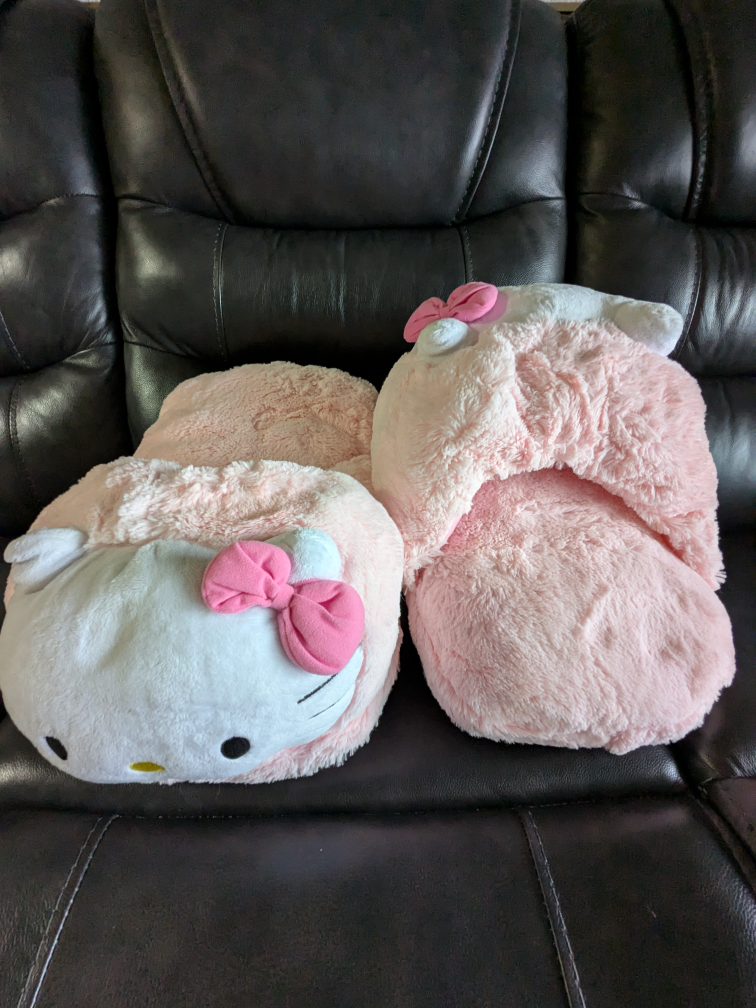 hello kitty slippers - photo 4