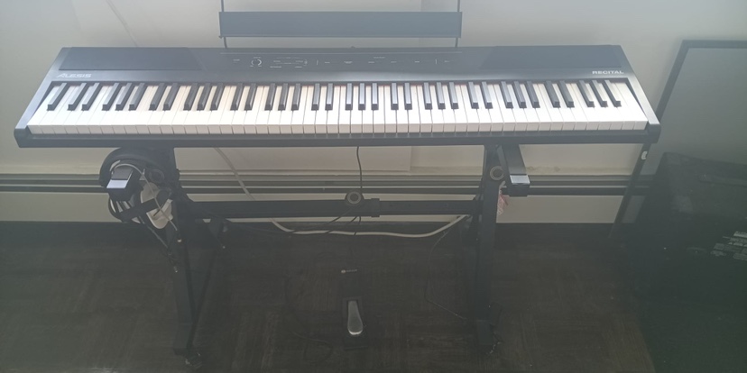 Digital Piano