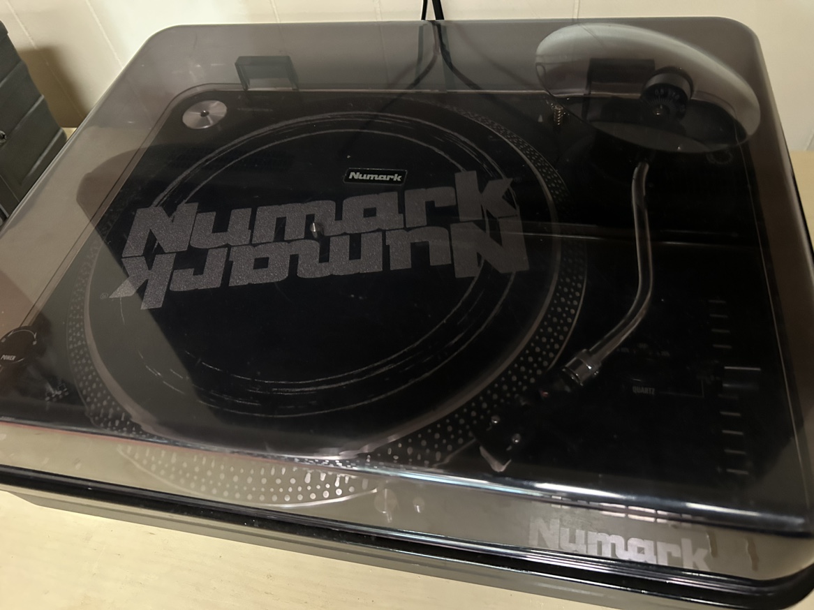 Numark tt100 direct drive turntable image indicator(4)