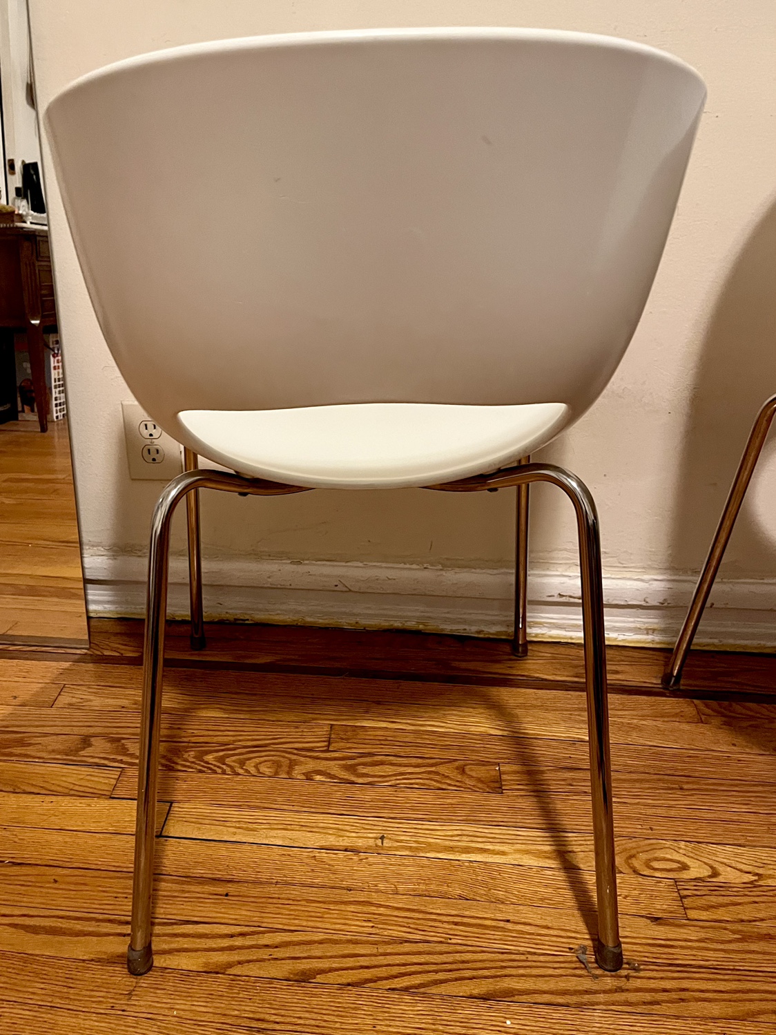 2 Italian White Orbit Chairs image indicator(9)