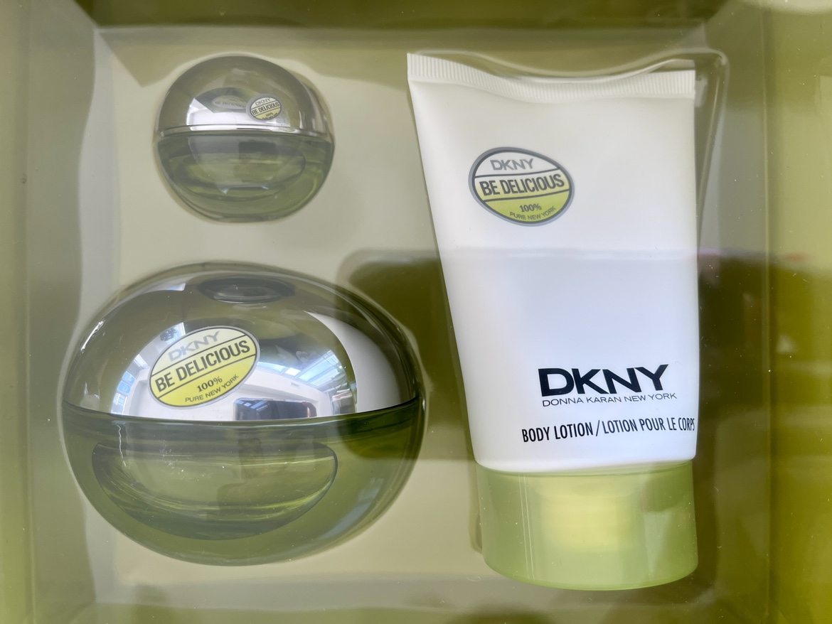 DKNY Be Delicious Perfume Set - photo 3