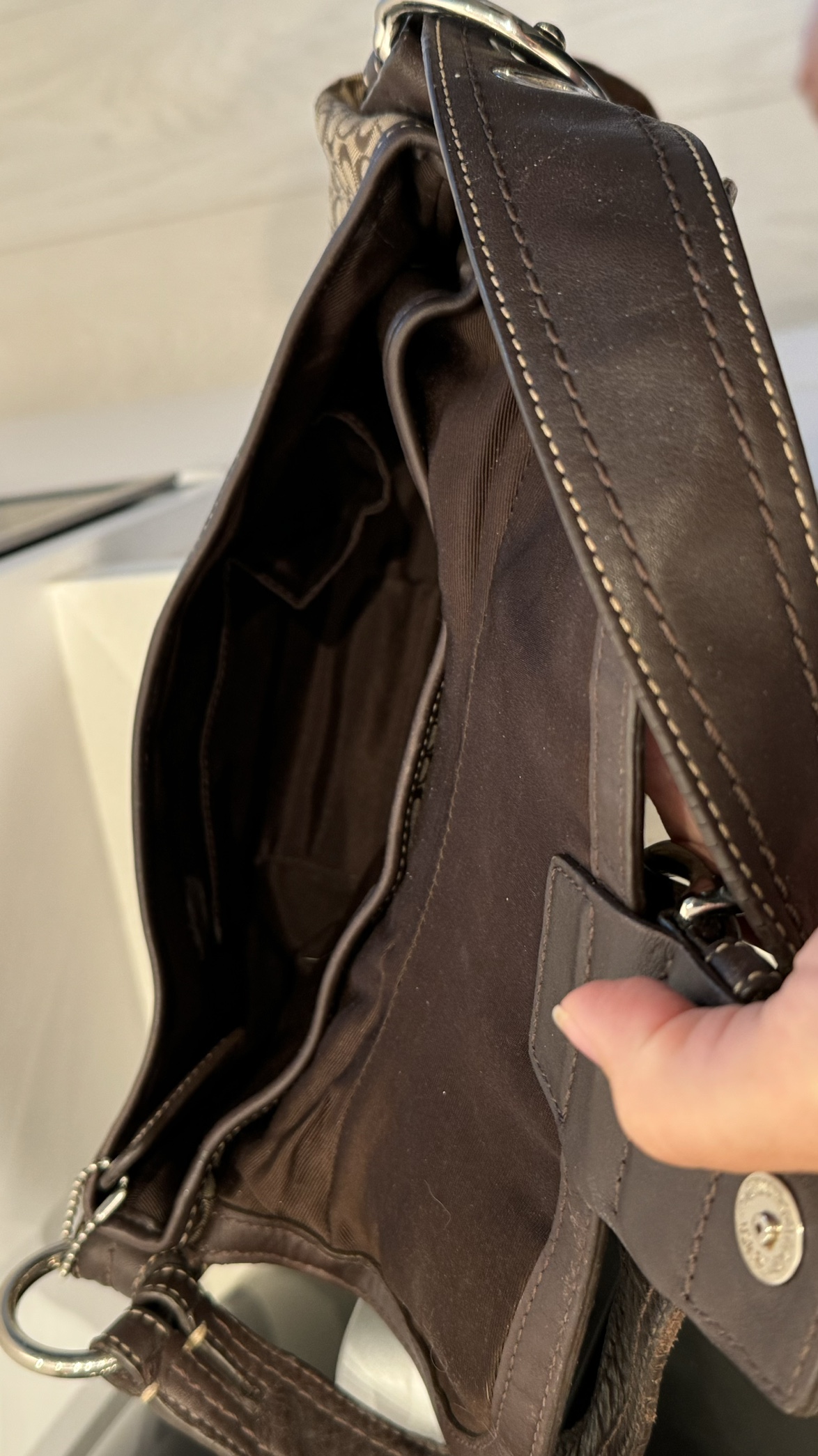 Coach Signature Brown Handbag (Authentic) - photo 3