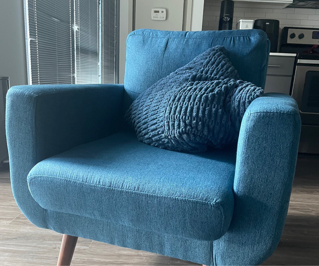 Accent chair
