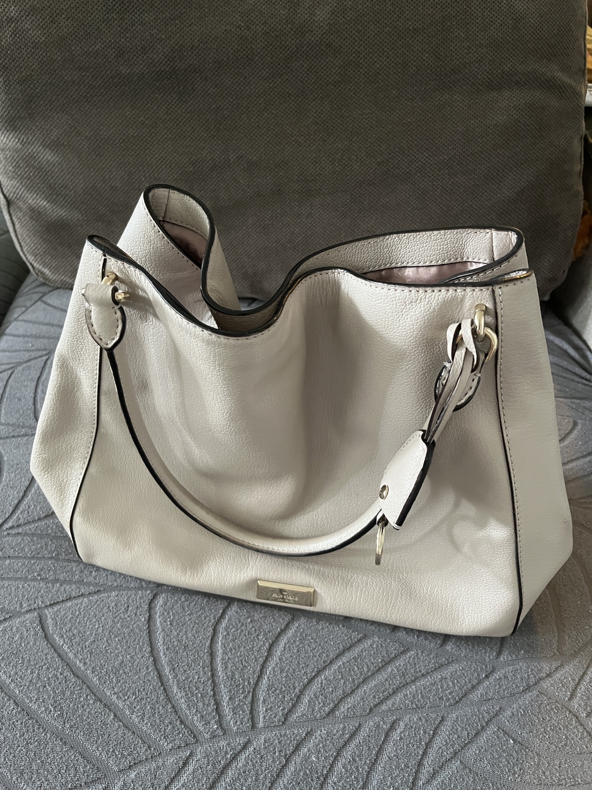 Kate Spade bag and wallet image indicator(3)