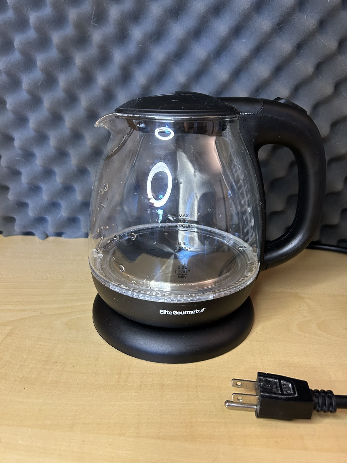 Elite Gourmet LeD electric kettle thumbnail