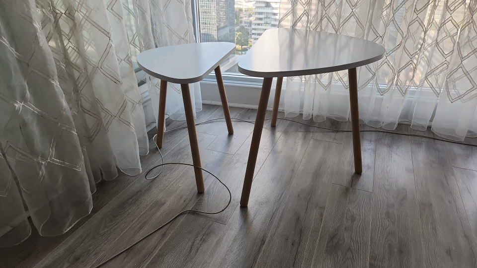 Set of 2 Nesting End Tables