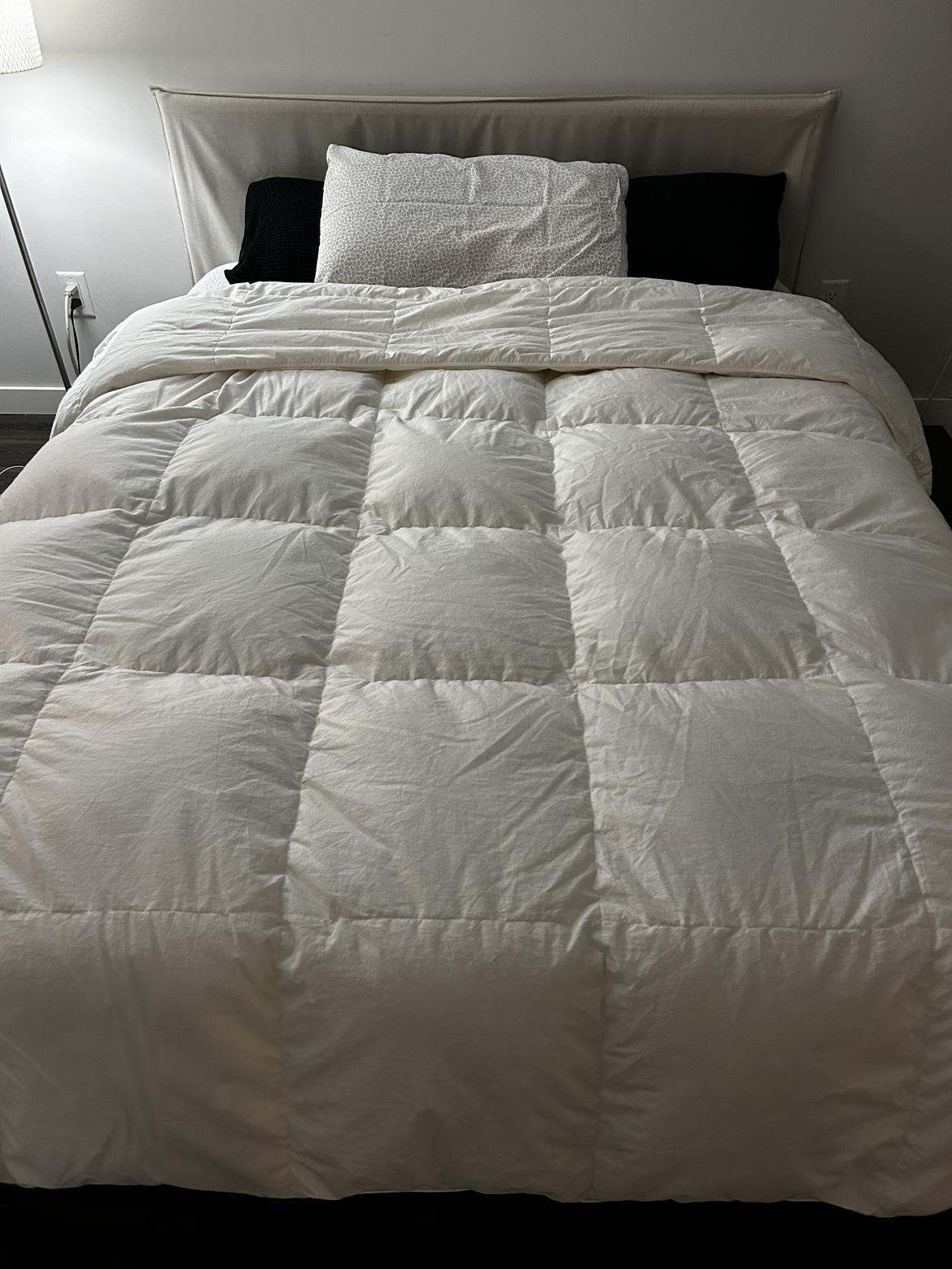 Queen bed Frame - photo 2