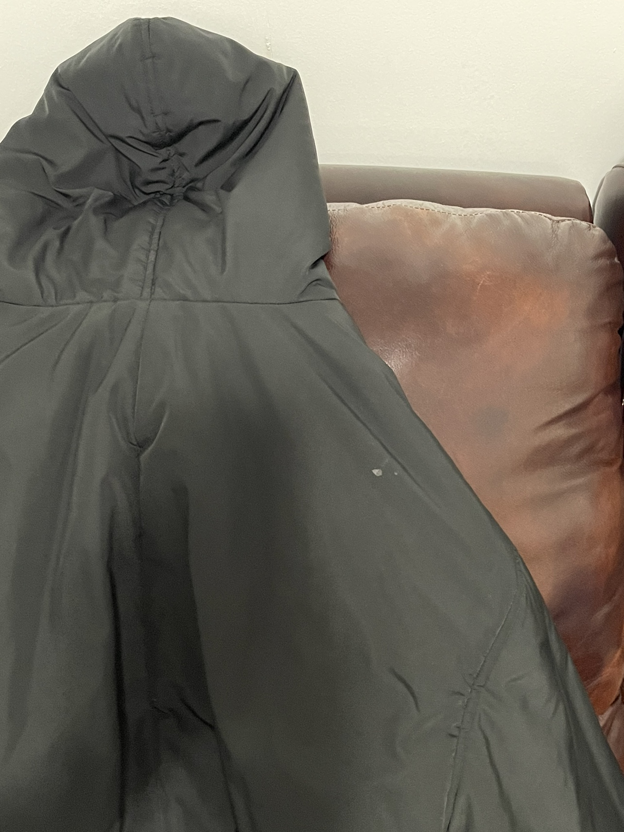 Black Puffer Jacket image indicator(4)