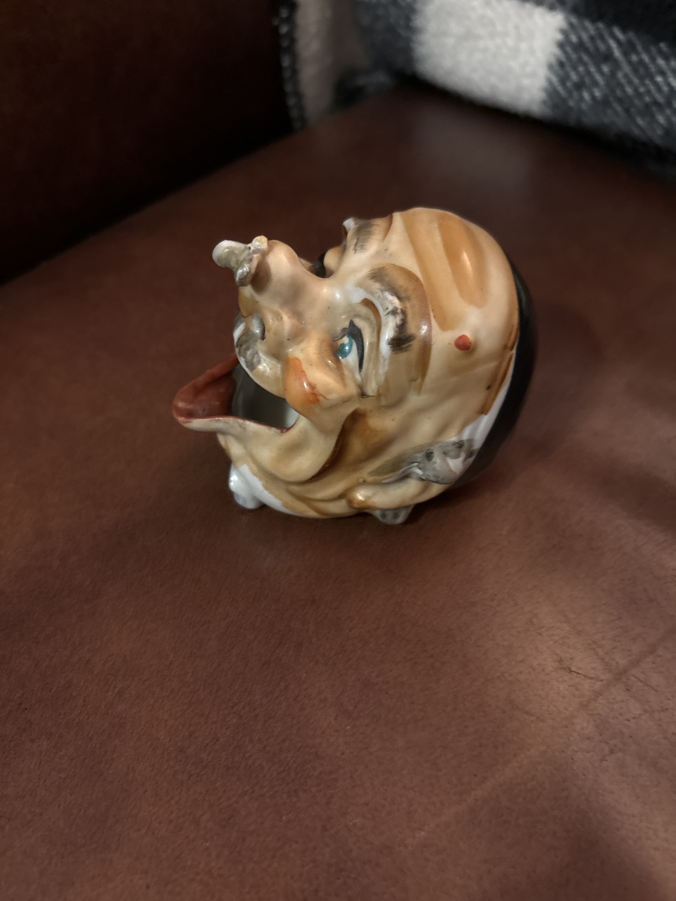 Vintage Ashtray thumbnail