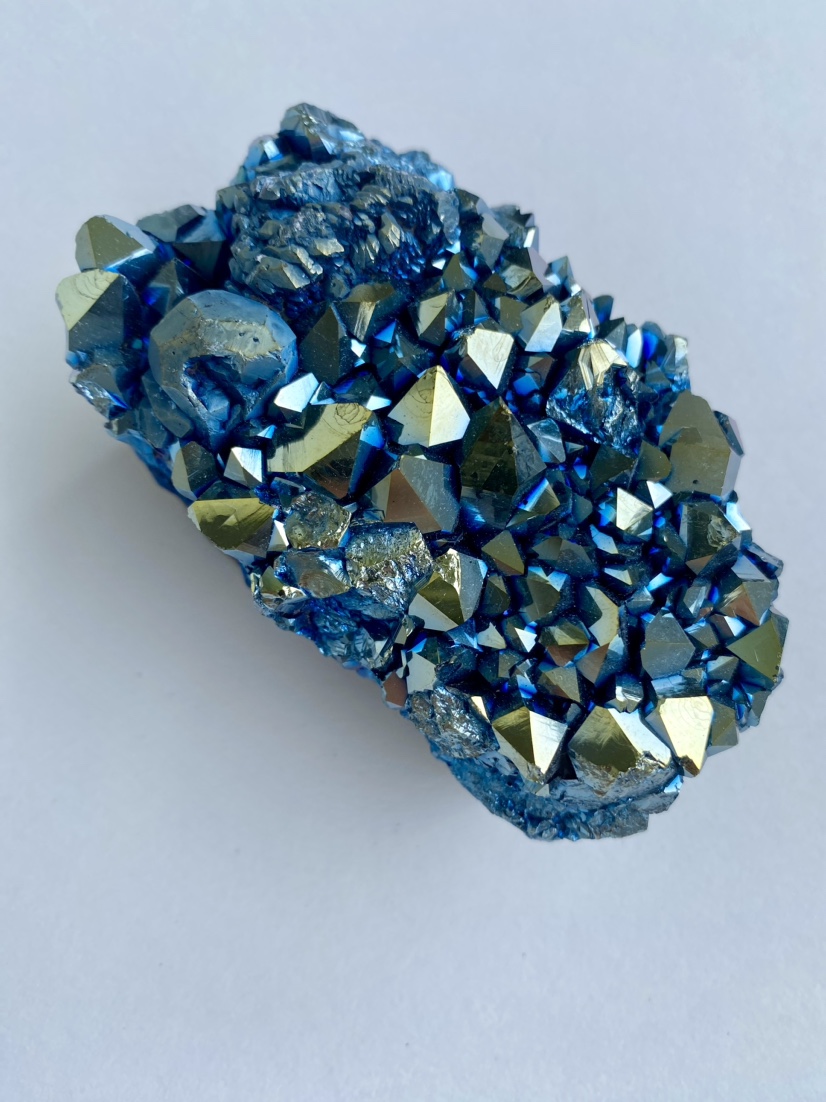 Blue Titanium Aura Quartz Cluster image indicator(2)