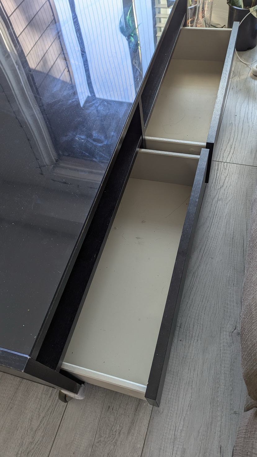 Coffee table w drawers and glass top - photo 3