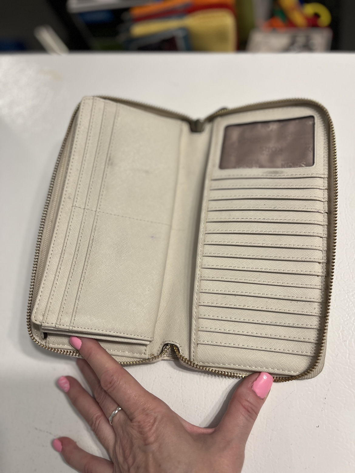 Michael Kors Wallet - photo 2