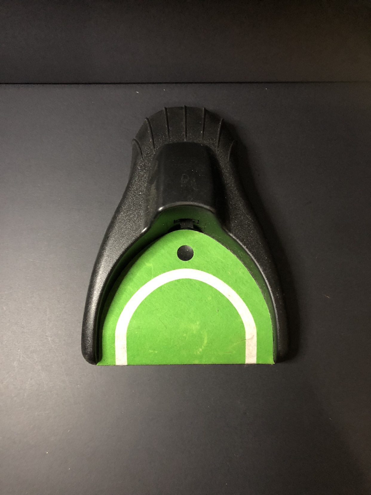 Golf Putting Practice with automatic ball return