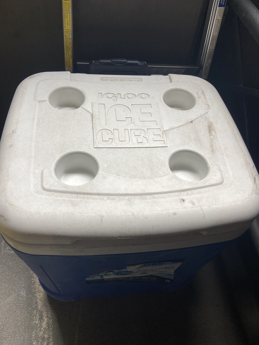 Igloo Ice Cube Cooler (60 US Qts / 57 L) - photo 2