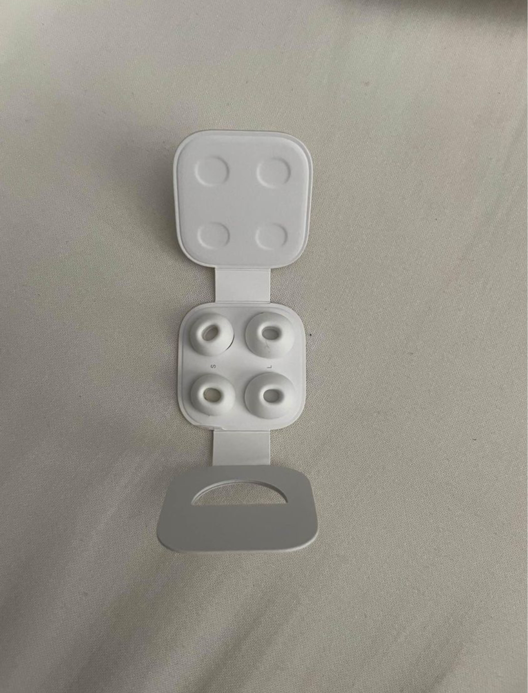 AirPods Pro 1st Gen (Negotiable) - photo 5