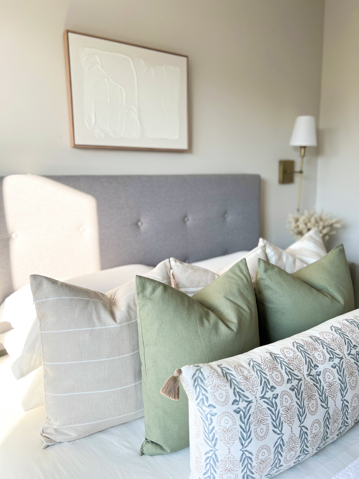 Grey queen bed frame - photo 2