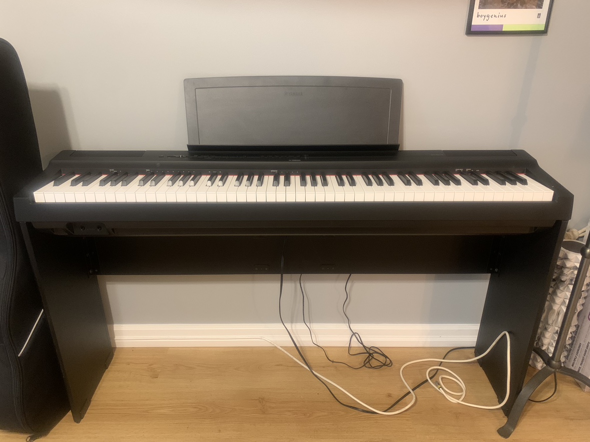 Yamaha P-125 Digital Piano & Stand