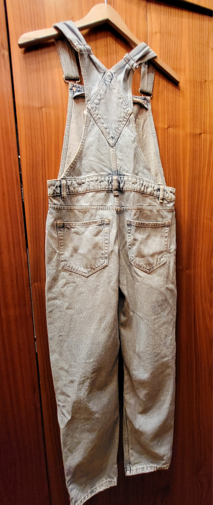 ❣️ Pull & Bear Denim Overalls Classic Baggy Jeans Size Medium image indicator(3)