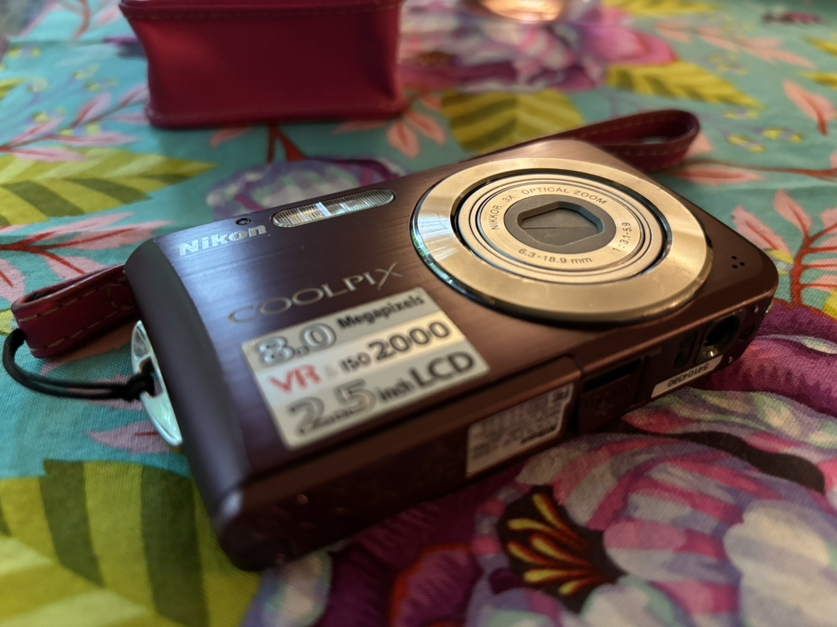 Rare find! Nikon Coolpix S210 Digital Camera image indicator(2)