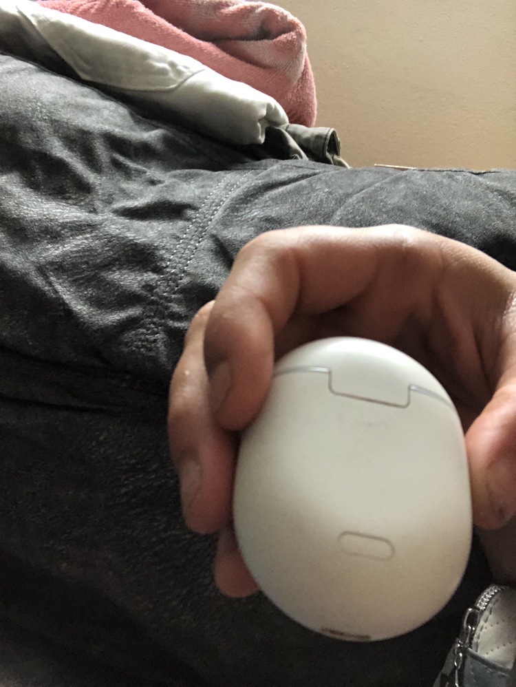 Galaxy earbud 2’s - photo 3