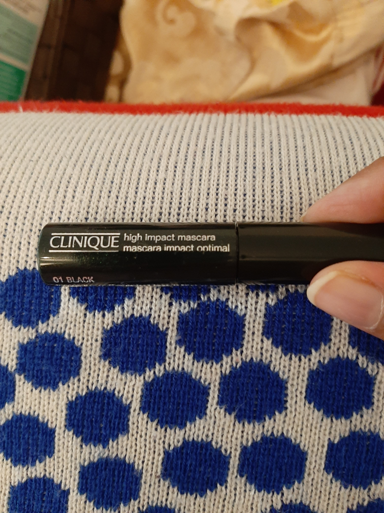 2 high impact mascara. price given for 1. image indicator(2)