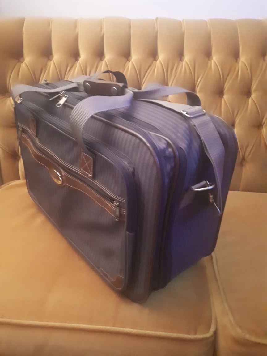 Ricardo Beverly Hills carry on bag image indicator(5)