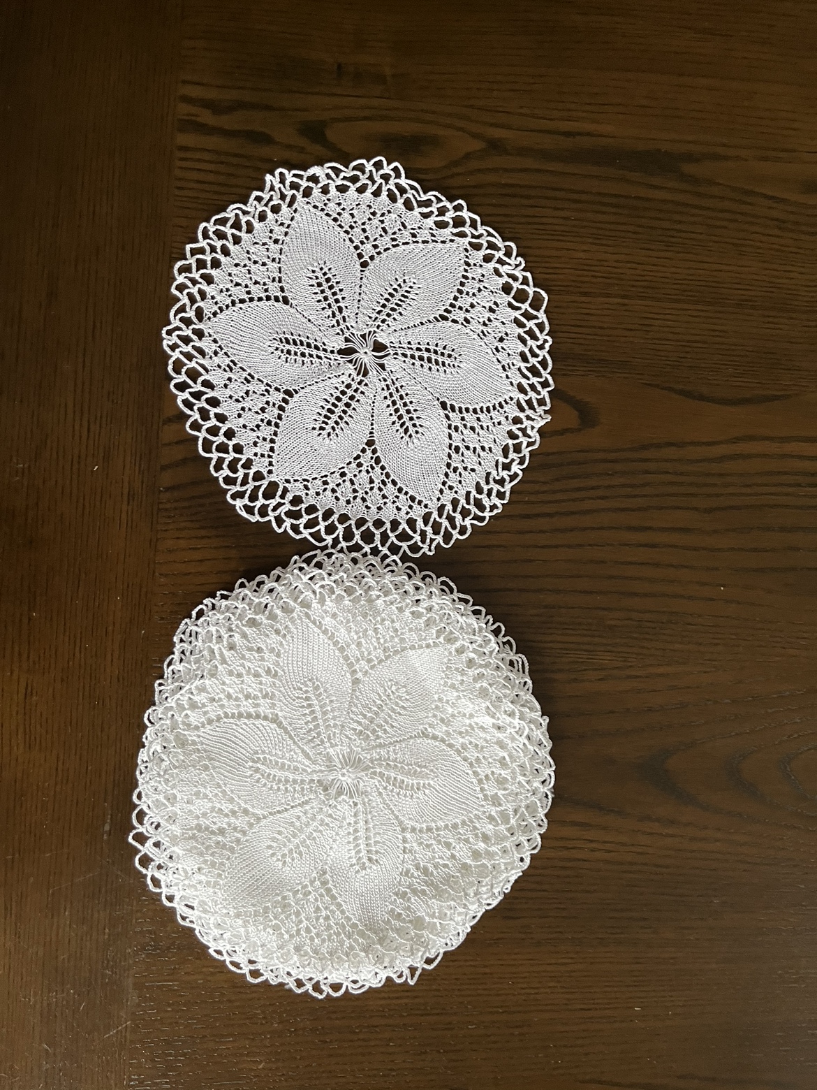 Set of 9 Crochet Doilies image indicator(9)