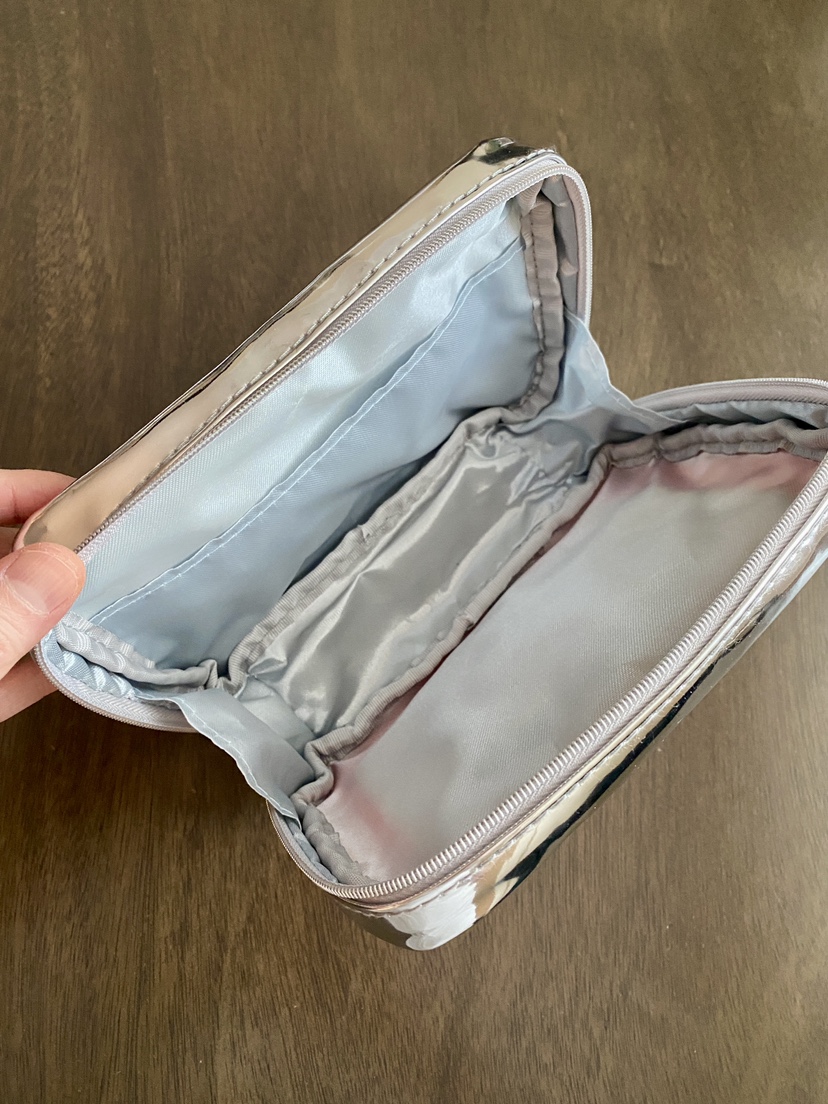 Sardine Can Makeup Bag image indicator(4)