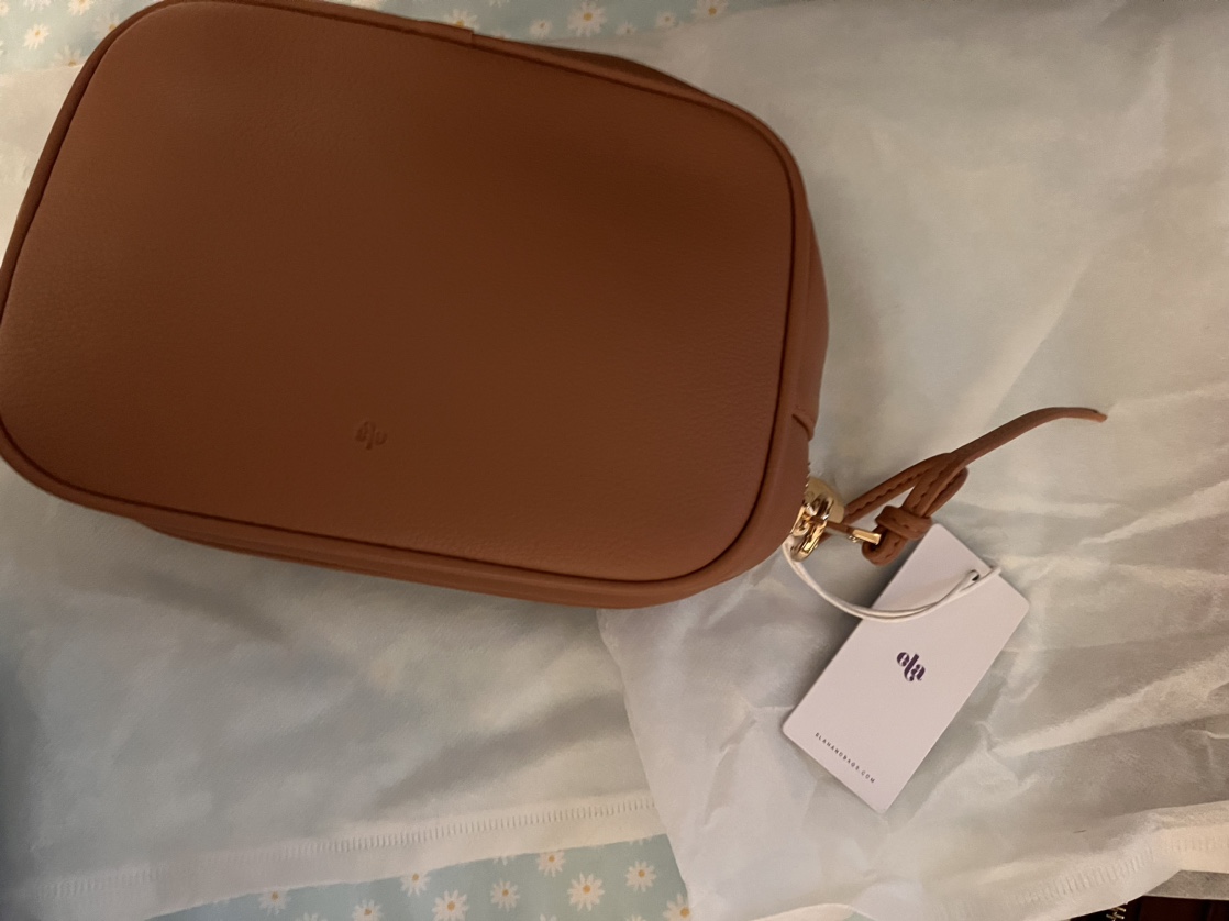 Ela Handbags Crossbody and Belt bags x 2 - photo 2