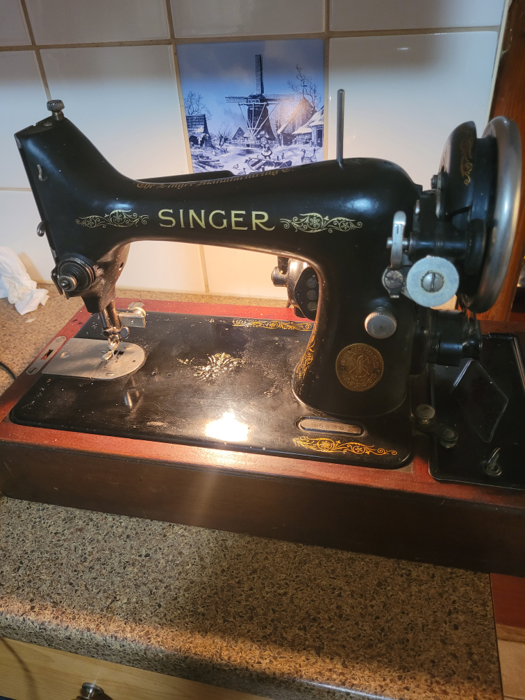 antique singer sewing machine