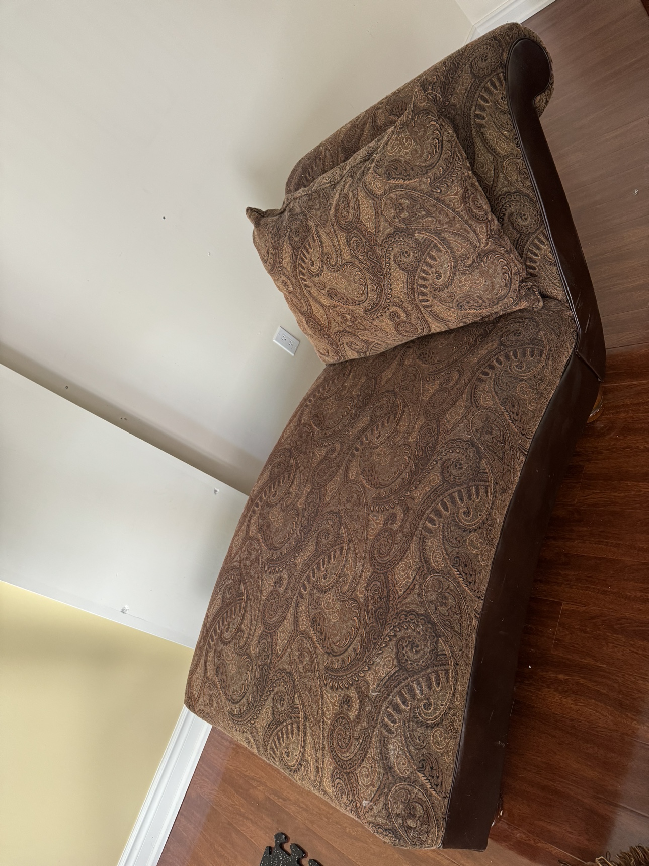 Brown Chaise Lounge sofa - photo 2
