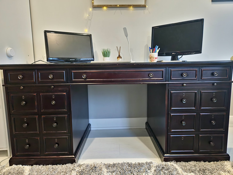 Large Executive Desk with Drawers