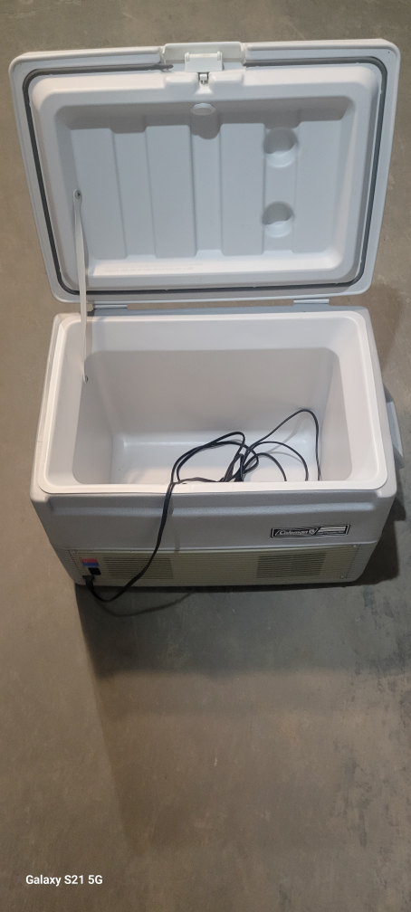 Coleman 40 Quart Electric Cooler - photo 2