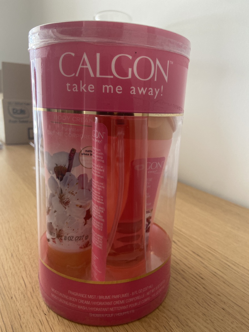 Calgon Japanese Cherry Blossom Gift Set