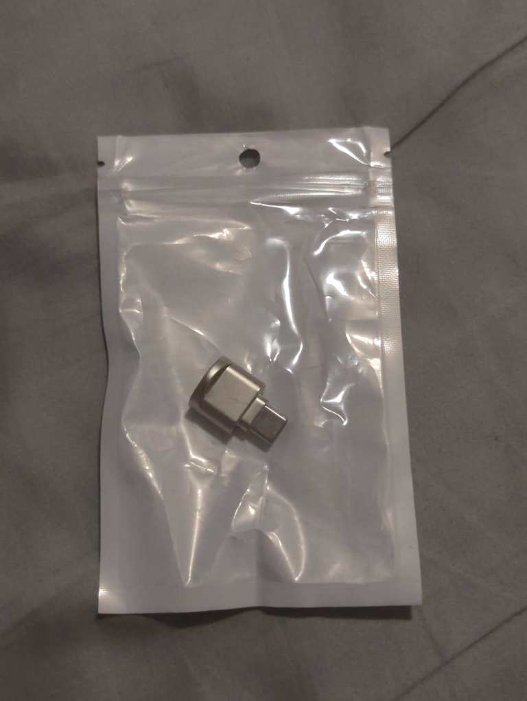 USB-C to SD card Adapter