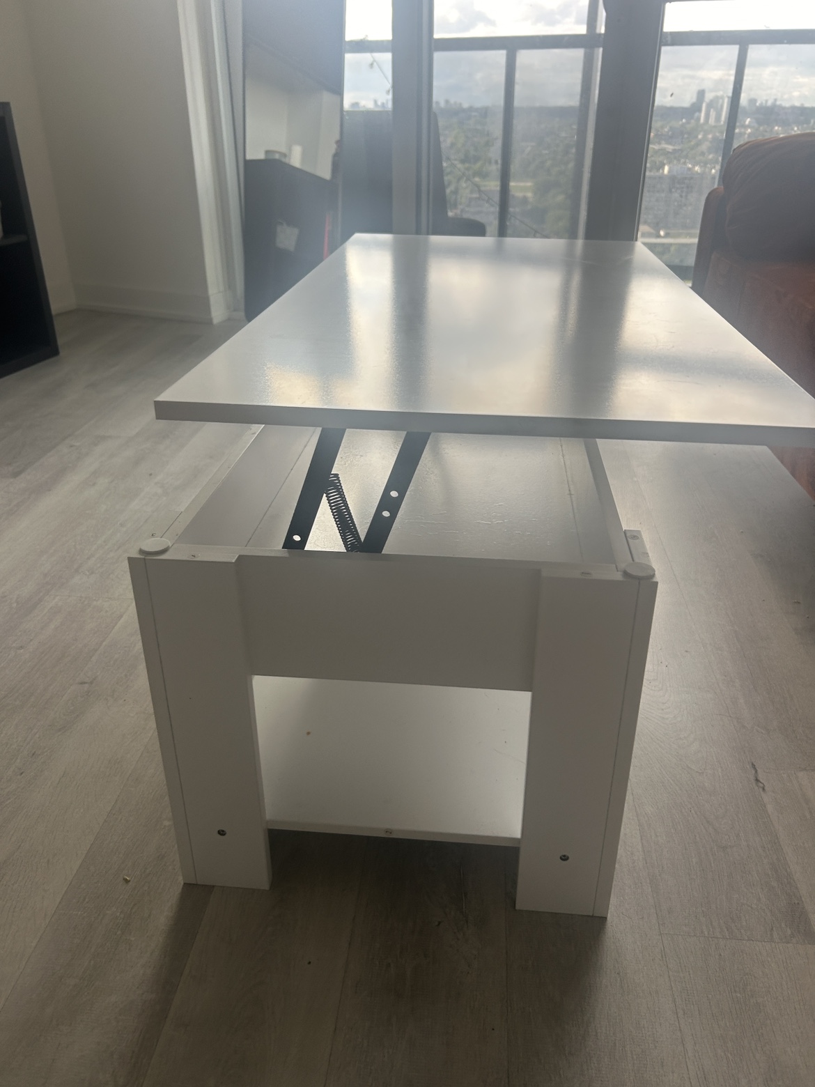 White Lift Top Coffee Table