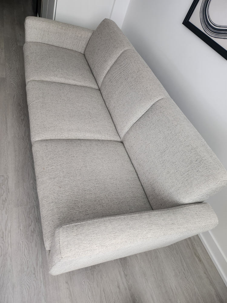 Selling Three-Seater Sofa - photo 4