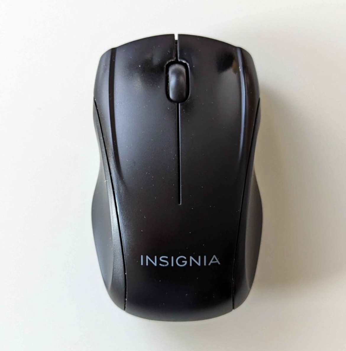 Insignia Wireless Keyboard and Mouse image indicator(2)