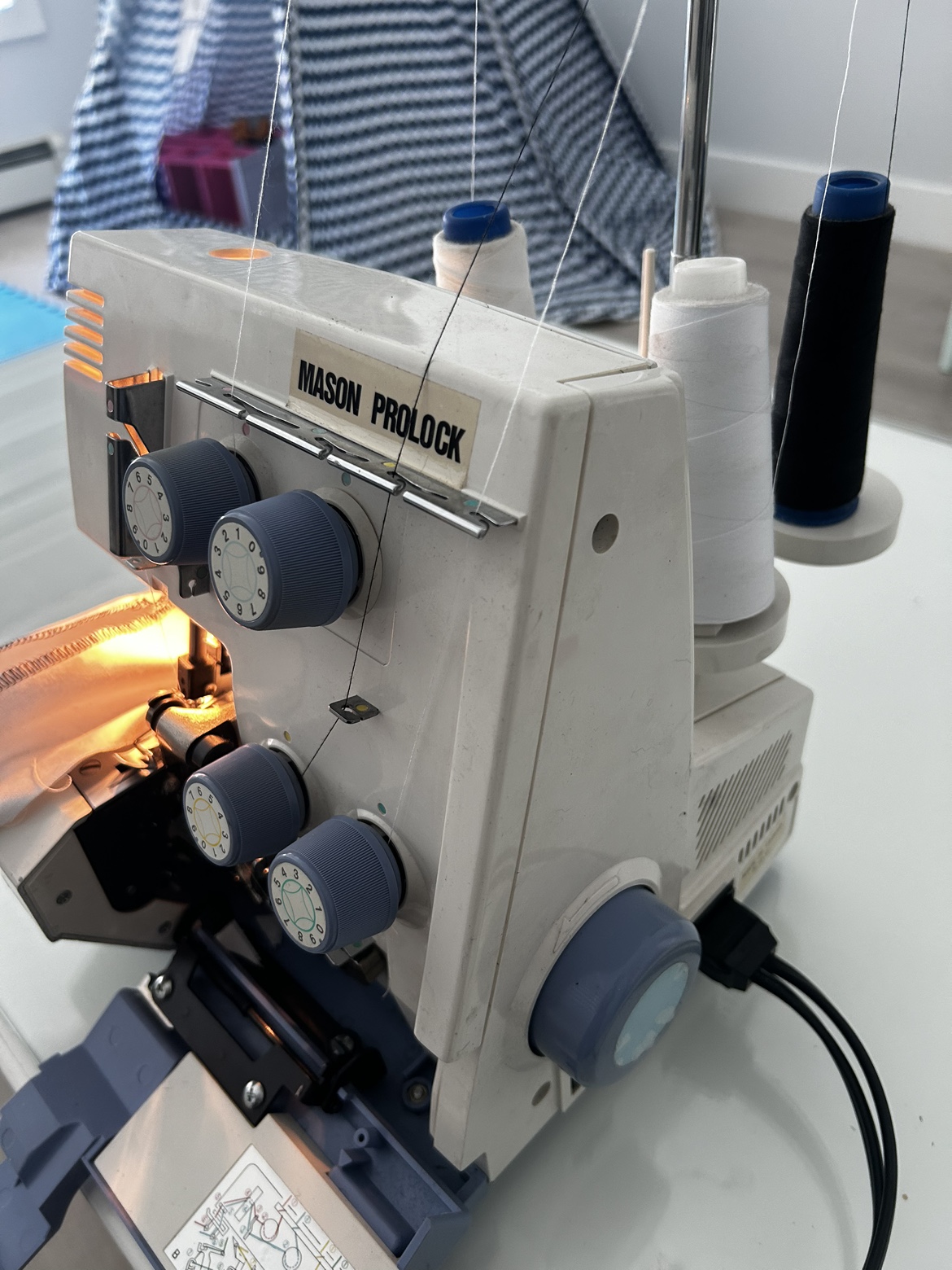 Mason Prolock Overlock Sewing Machine, serger - photo 4