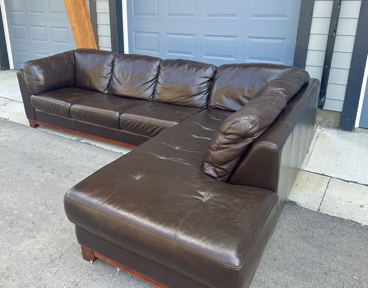 Genuine Leather section couch for sale.FREE DELIVERY image indicator(3)
