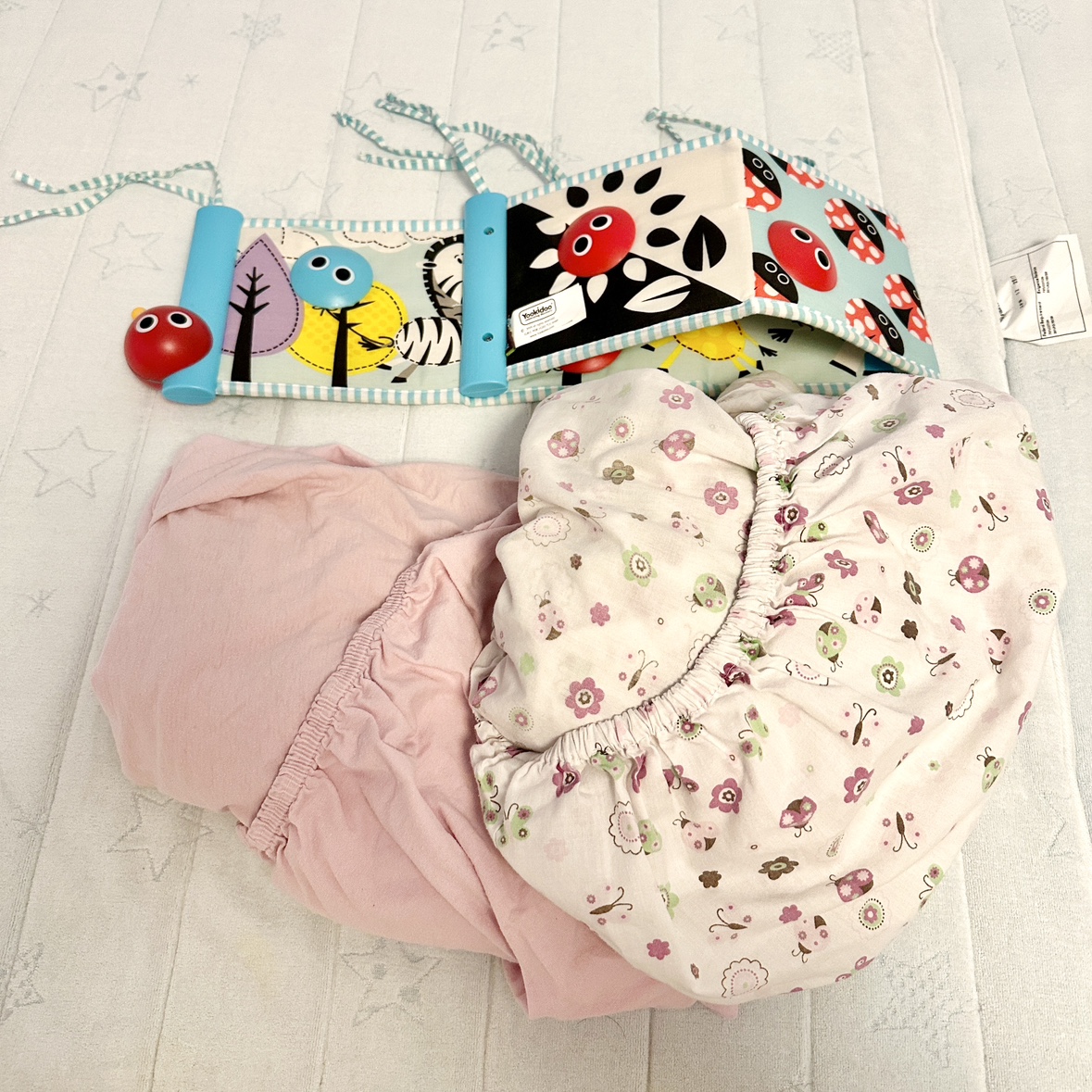 Convertible Crib, mattress + protector, crib wedge, pillows image indicator(5)