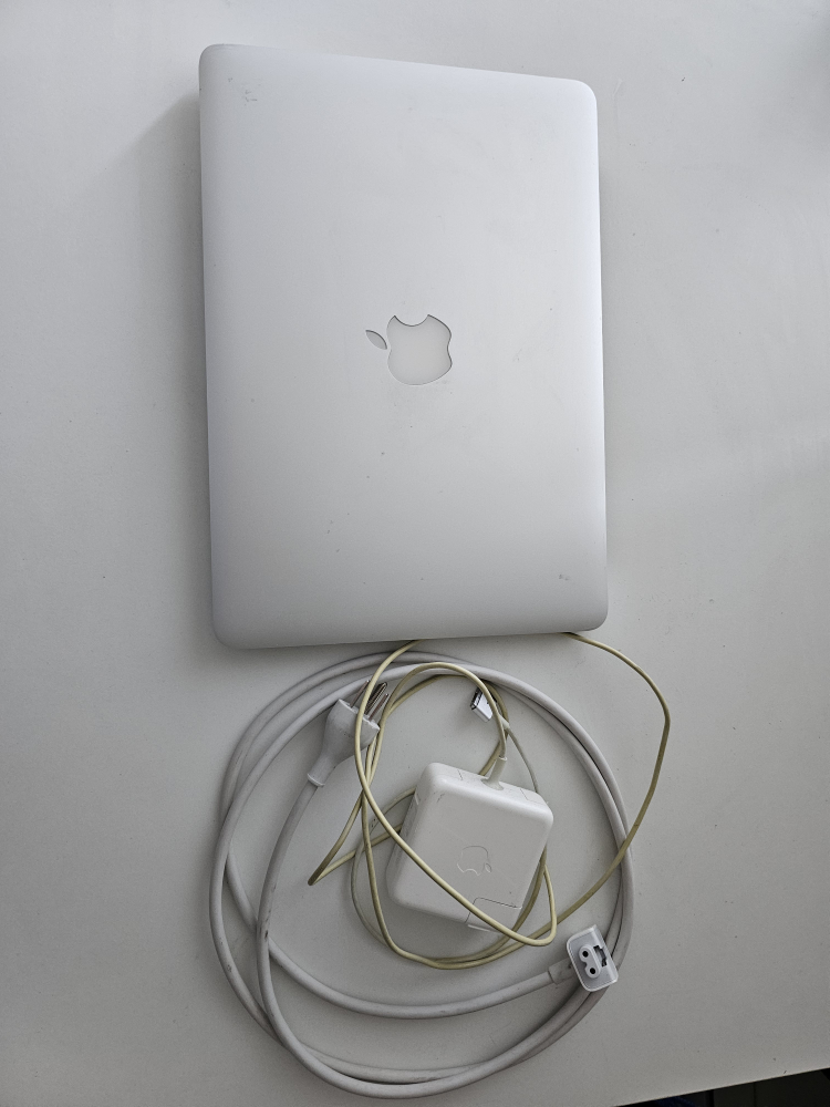 MacBook Pro 13-inch, Early 2015, 8GB, 256GB - photo 3