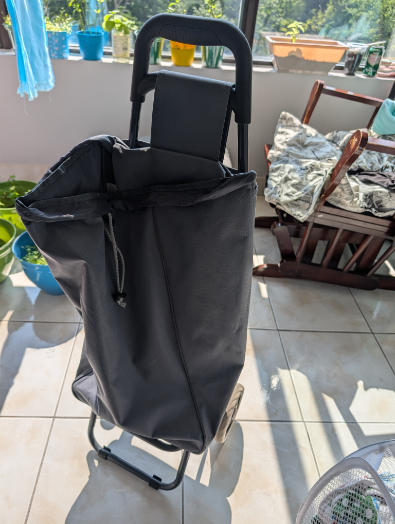 Shopping Cart - Like new - Very less used - Price negotiable l