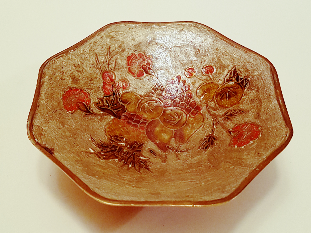 4 vintage ornaments image indicator(3)