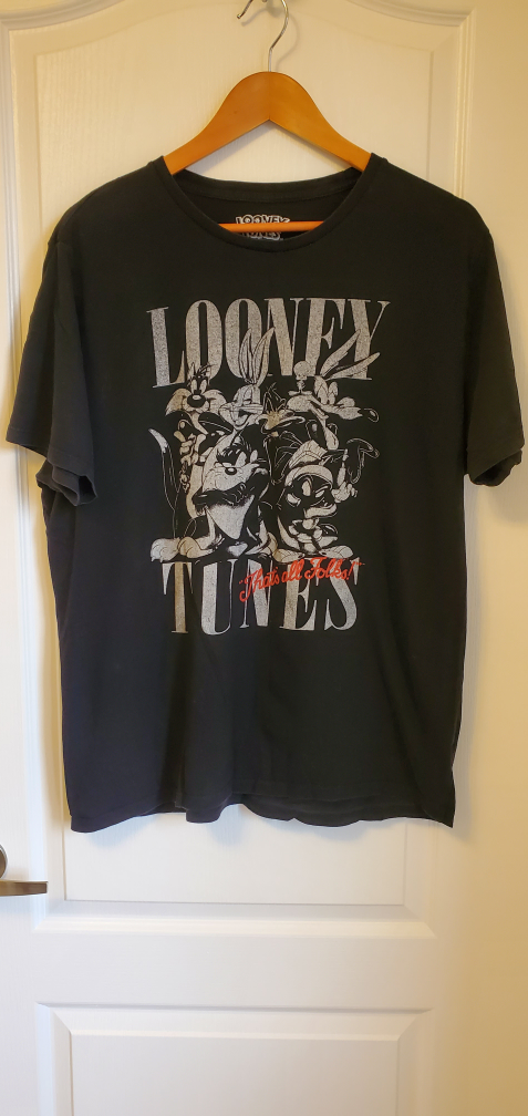 Looney Tunes™ "That's All Folks!"&™ T-Shirt Women XL.