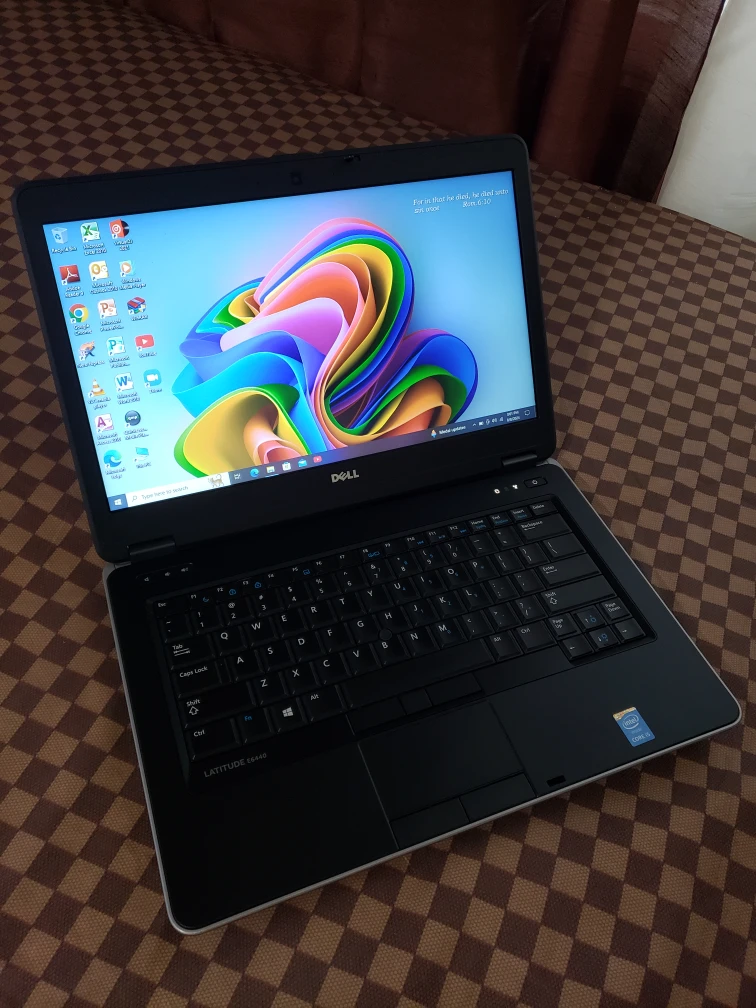 14"inch Core i5 Dell Laptop, 500GB HDD, 6GB, Windows 10.
